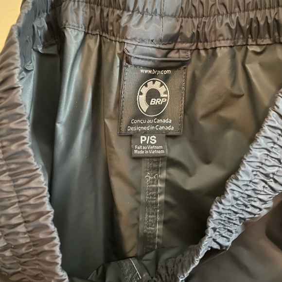 Can Am sz Small Rain Pants NWOT - Picture 2 of 5